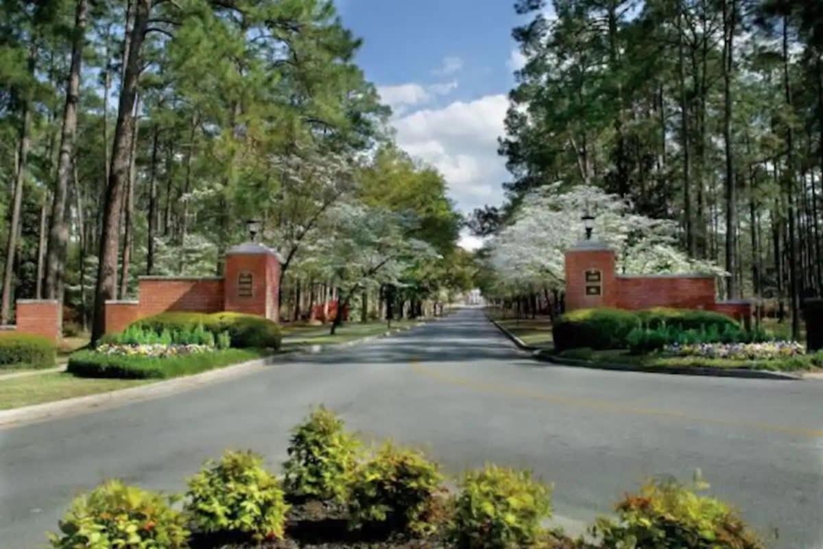 Amazing Cottage - Located On Blue Mile - Close To Gsu! Statesboro Extérieur photo
